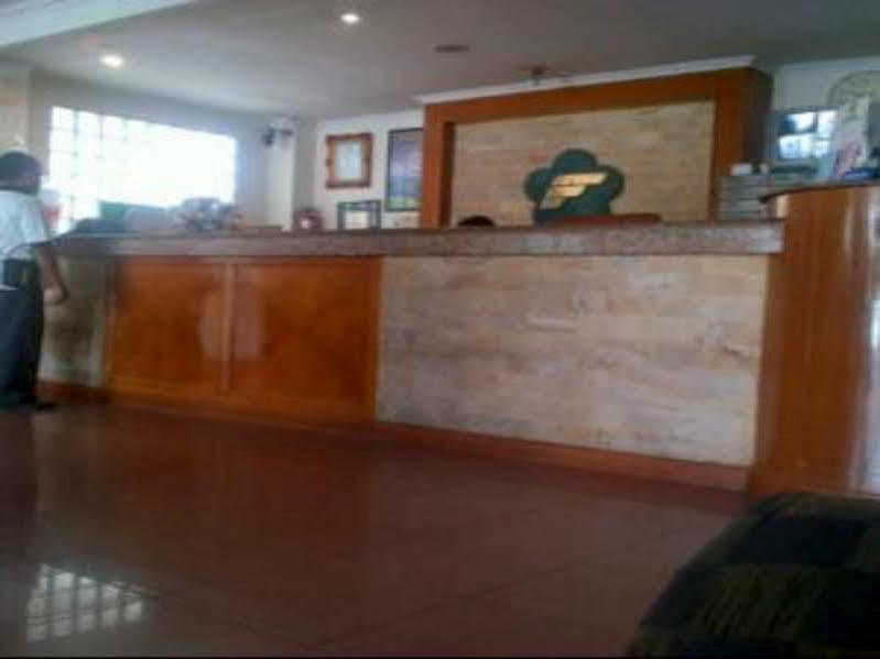 Hotel Fortuna Surabaya Dış mekan fotoğraf