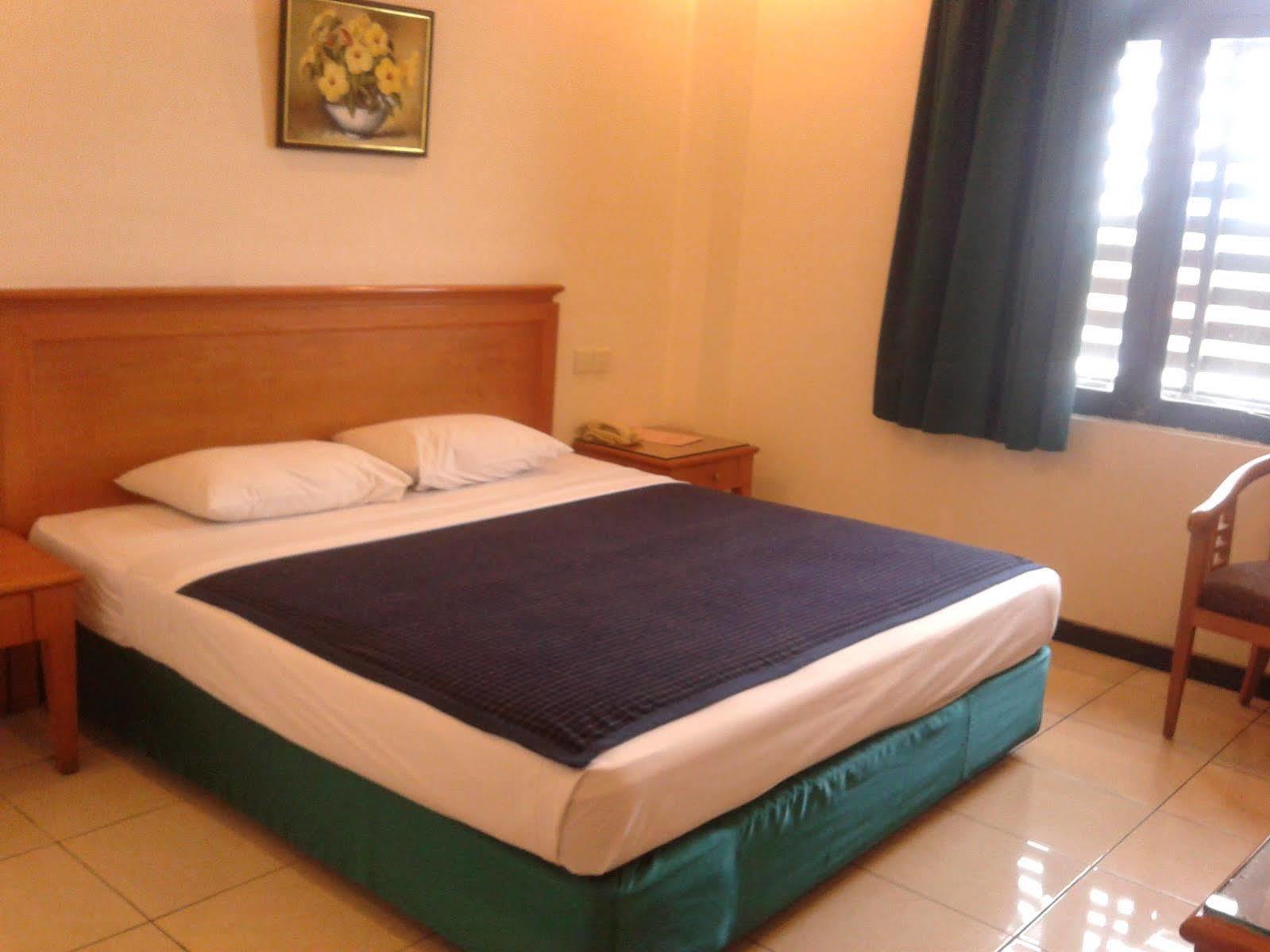 Hotel Fortuna Surabaya Dış mekan fotoğraf