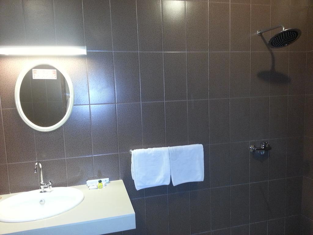 Hotel Fortuna Surabaya Dış mekan fotoğraf