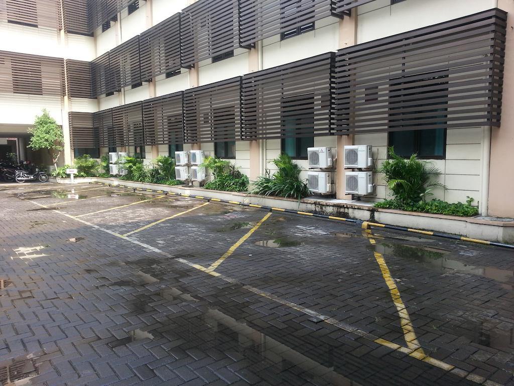 Hotel Fortuna Surabaya Dış mekan fotoğraf