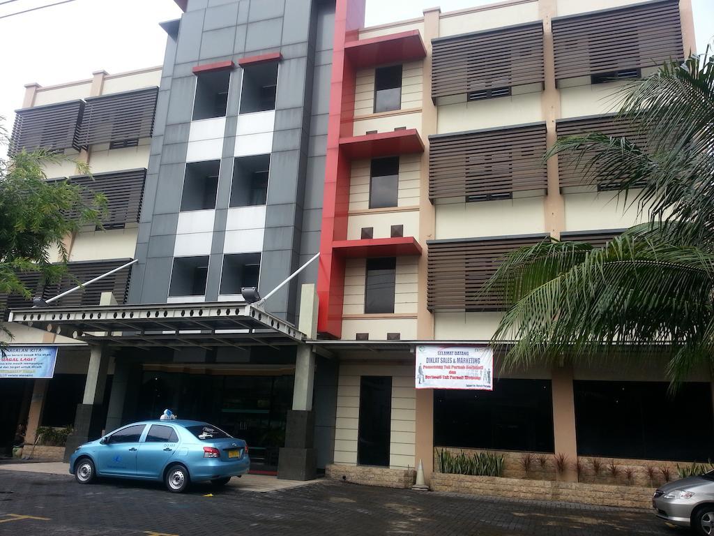 Hotel Fortuna Surabaya Dış mekan fotoğraf
